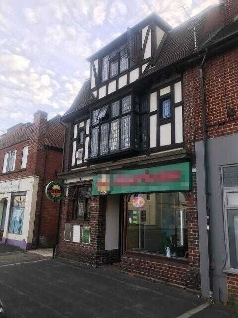 Investment Opportunity - Peri Peri Chicken & Pizza Shop with Accommodation in Hampshire for Sale Photo 1