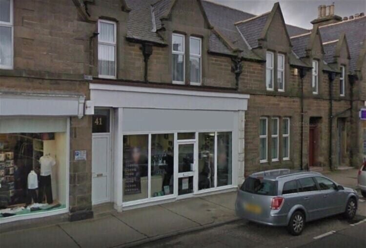Stylish Freehold Commercial Property for Sale in Moray, Ideal for Investment Portfolio Expansion Photo 1