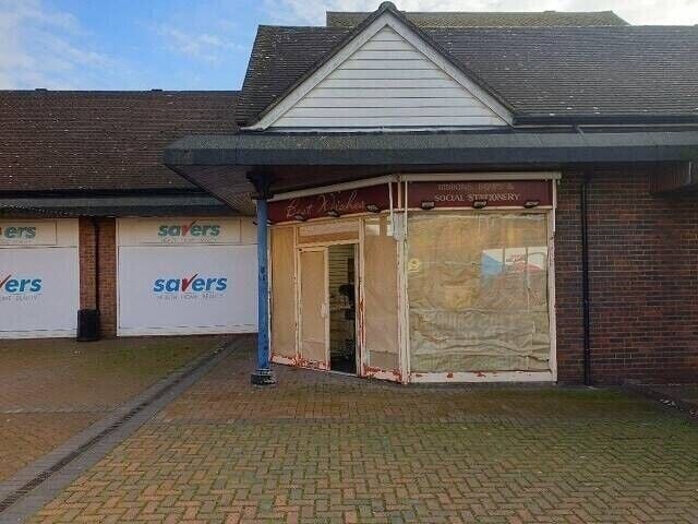 Prime Retail Shop for Sale in Ladygate Centre, Wickford, Essex - 1,043 Sq. Ft. Freehold Photo 1
