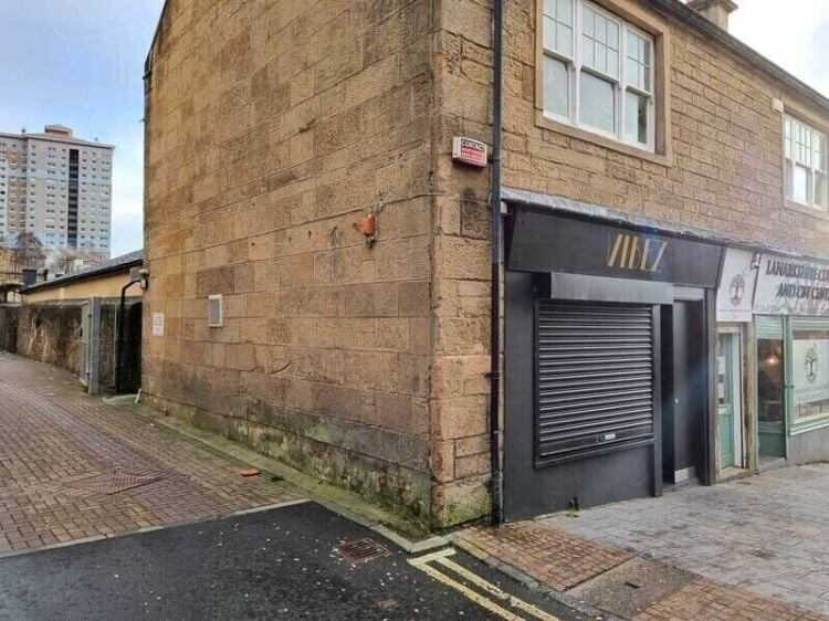 High-Yield, Refurbished Public House Investment Opportunity in Coatbridge Photo 1