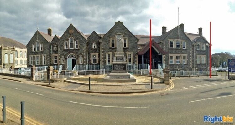 Grade II Listed Building in Gwynedd, Ideal for Development, Close to Tourist Hotspots Photo 1