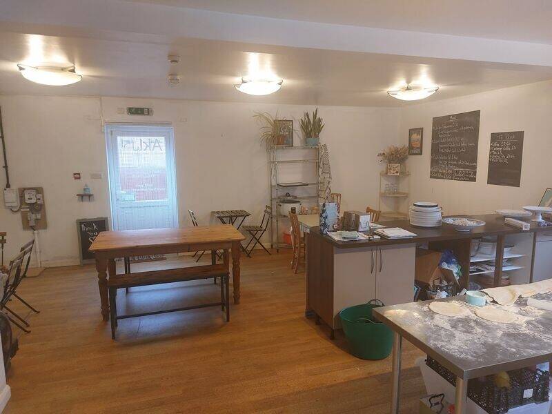 Cafe premises TO LET, Church Street, Copmanthorpe, York YO23 3SE Photo 1