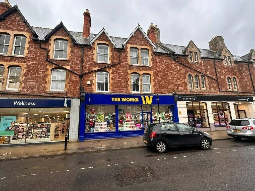 Mixed-Use Commercial and Residential Property for Sale in Minehead Somerset Photo 1