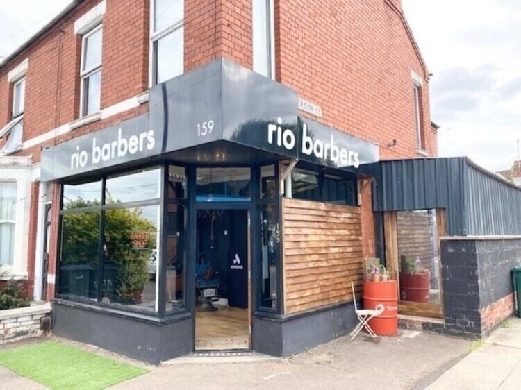 Freehold Commercial Property in Earlsdon, Coventry with Barber Shop and 4 Bedroom Accommodation Photo 1