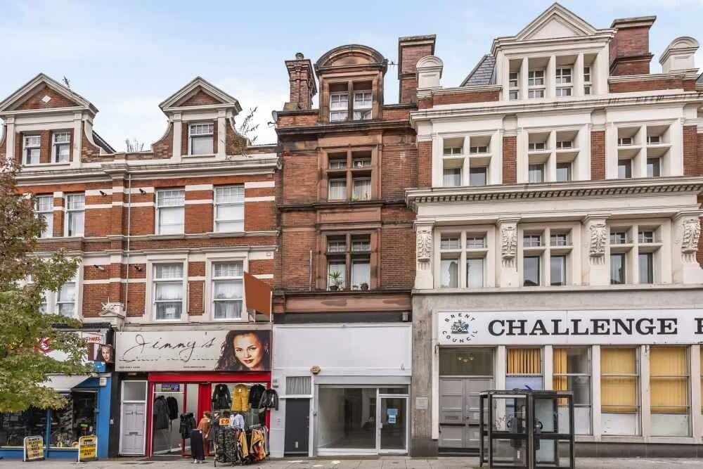 Prime Property with 0 business rates and basement in Harlesden town center Photo 2
