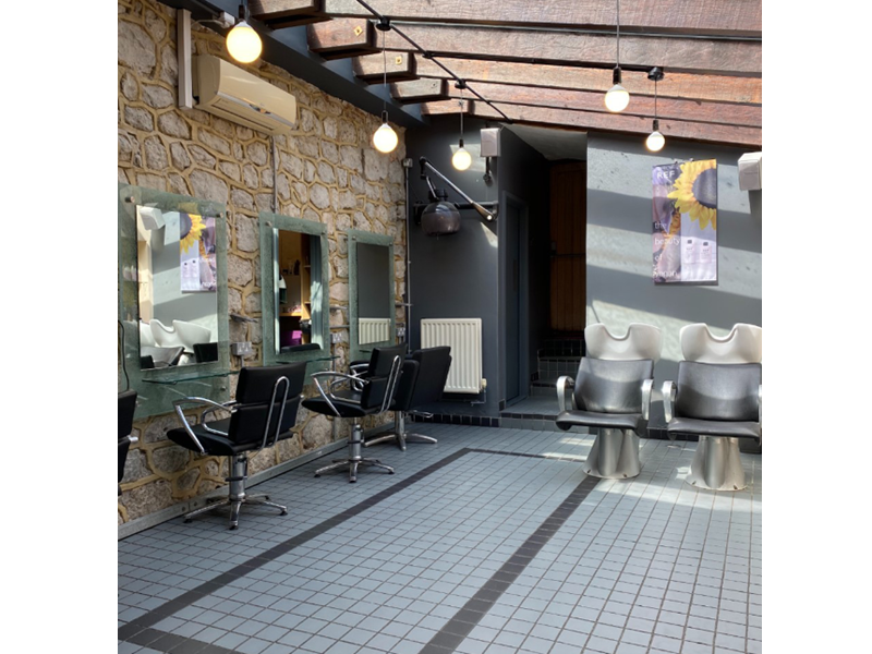 Profitable Vegan-Friendly Hair Salon in Hythe Kent with Expansion Potential for Sale Photo 1