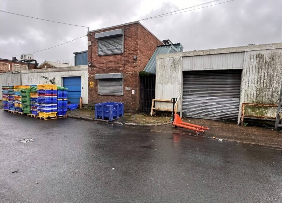 Freehold Fish Processing Factory with Income Generation in Grimsby For Sale Photo 2