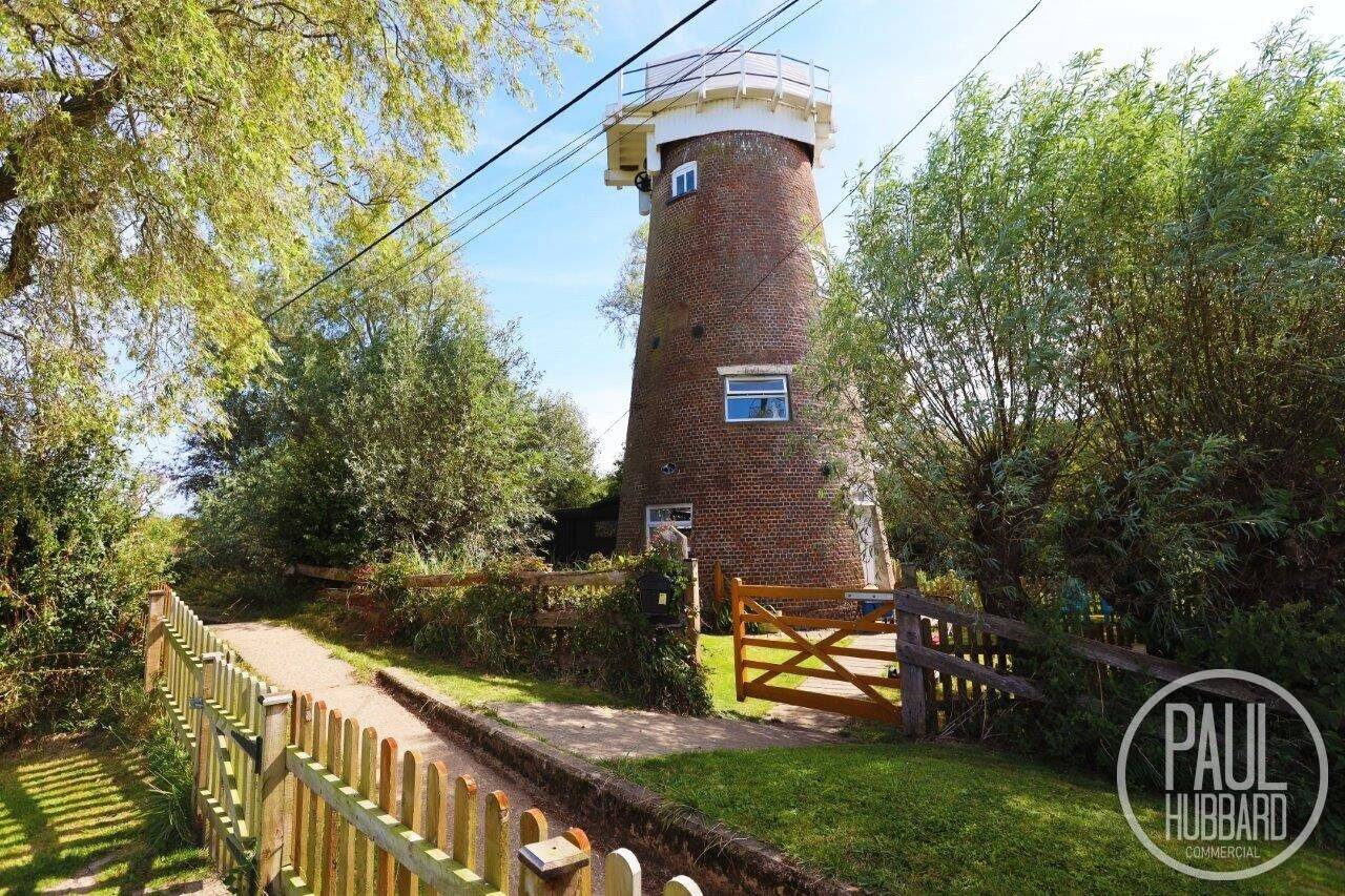 Historic Grade II listed Mill in Norfolk, Successful Holiday Let with Spectacular Views Photo 1