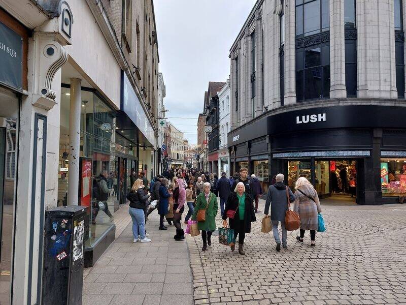 Prime Shop Unit Available for Rent in York's Busiest Shopping Street Photo 1