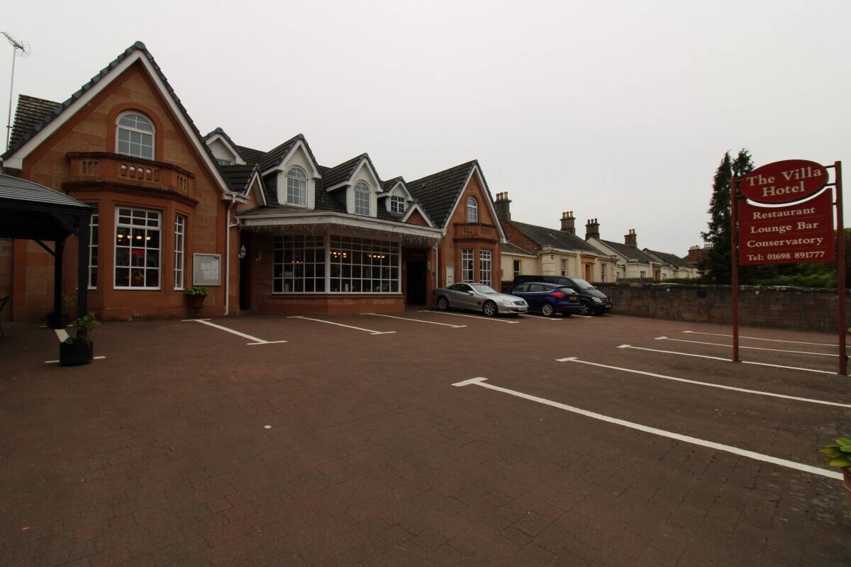 Prime Location Villa Hotel in Hamilton South Lanarkshire - An Opportunity Not To Be Missed Photo 1