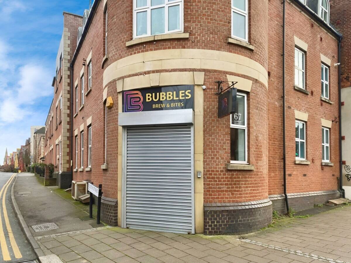 For Sale or To Let - Cafe Premises in Reading - London Street Photo 1