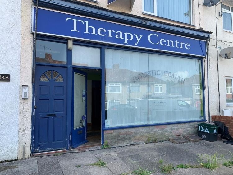 This ground floor retail unit offers approximately 360 sq ft of space and situated on kinsale road in the suburb of whitchurch. the shop would suit a Photo 1