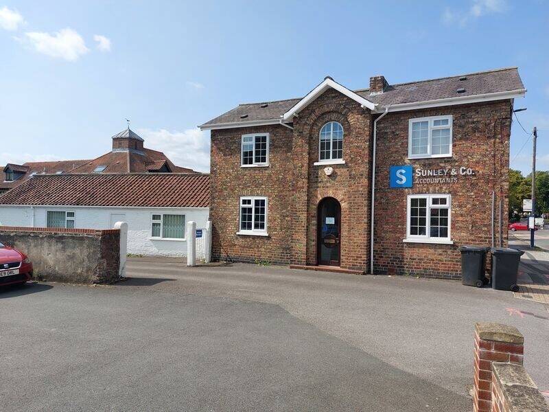 Office space for sale in Acomb York with potential for residential conversion and parking available Photo 1