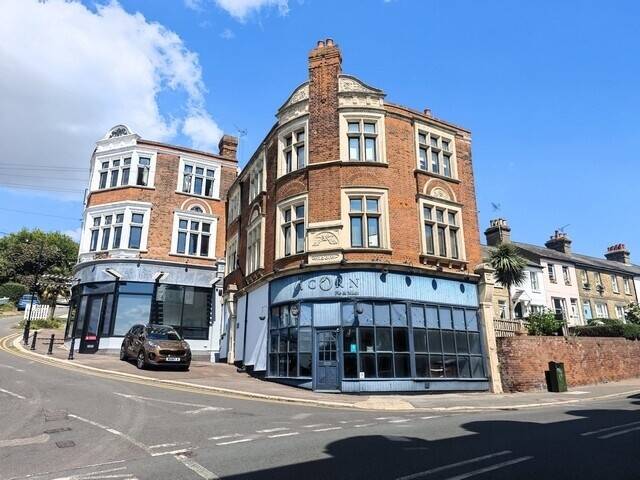 E-CLASS FORMER DELI SHOP TO LET £5,000 PREMIUM and £12,000 PER ANNUM RENT - LEIGH ON SEA V0107E Photo 1