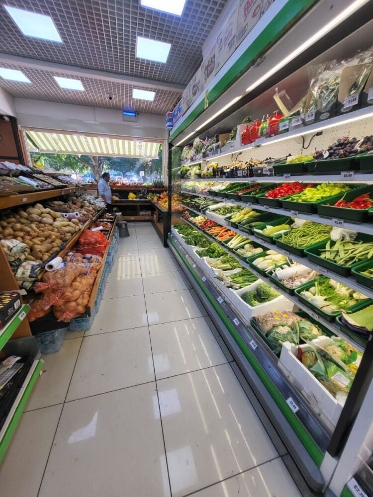 A rare opportunity to acquire a thriving supermarket business with premium fit-out and strong freehold investment potential. Photo 1