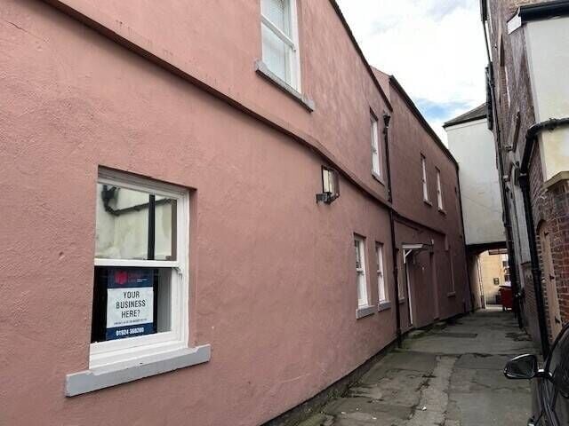 CENTRALLY LOCATED OFFICE SUITE CLOSE LEGAL & ADMIN QUARTER - SENSIBLE TERMS - REALISTIC LANDLORDS Photo 1