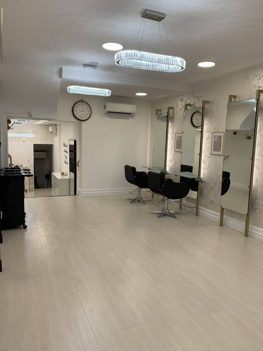 Luxury Hair and Beauty Salon Premises for Sale in Birkenhead Merseyside Photo 2
