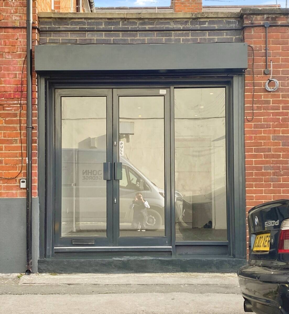 Self-contained E-Class premises of approx. 270 sq.ft (25m²) off busy Caversham Road, Reading Photo 1