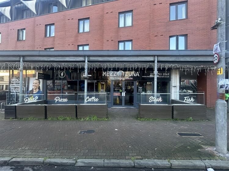 Very well presented and fully fitted restaurant of approximately 1,545 sq ft providing approximately 70 internal covers, with a further 40 covers avai Photo 1