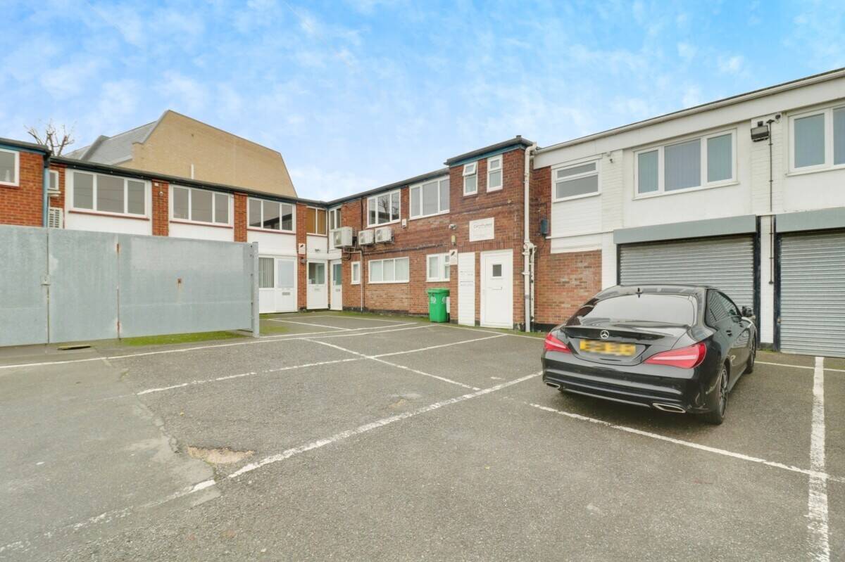 Serviced Office To Let– Rear of High Road, Benfleet Photo 1
