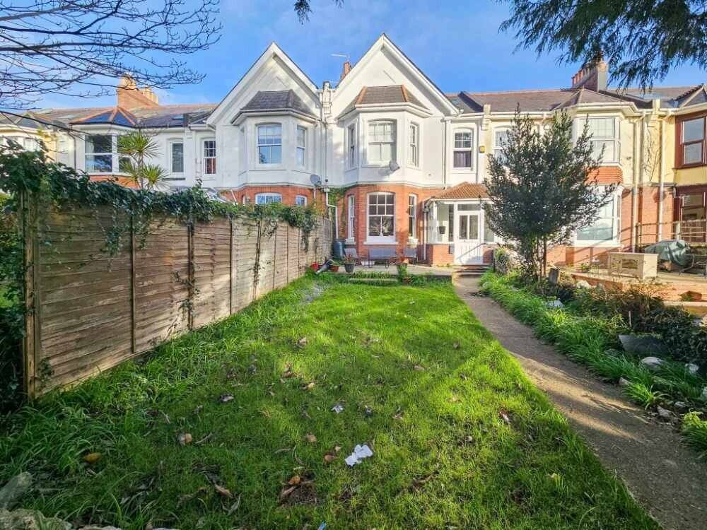 Large 8-Bedroom HMO or Supported Living Home in Torquay Devon with Spacious Garden and Reception Roo Photo 1