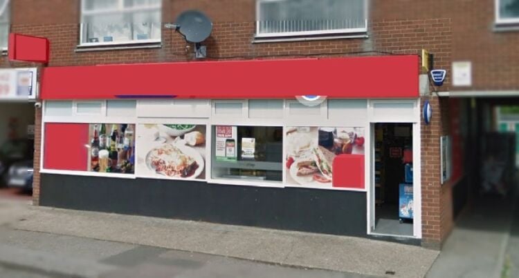 LONG WELL ESTABLISHED FRANCHISE CONVENIENCE STORE WITH HIGH TURNOVER FOR SALE IN HERTFORDSHIRE NEAR LUTON (REF: CS0684) Photo 1