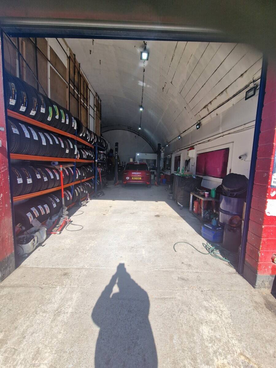 Mechanic and Tyre Shop for Sale in Brent Cross London with Full Equipment and Strong Income Potentia Photo 1