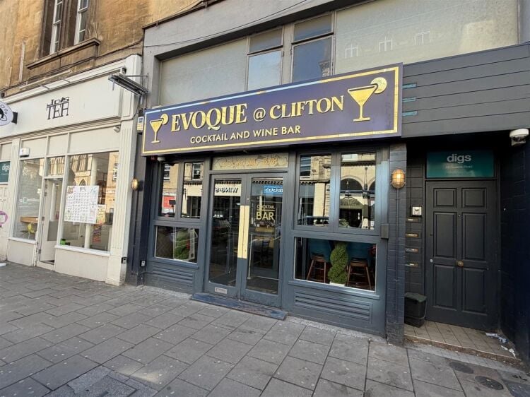 A fully fitted bar of approximately 1,035 ft² with additional basement stores and toilets, and an enclosed rear courtyard garden. the unit was pr Photo 1