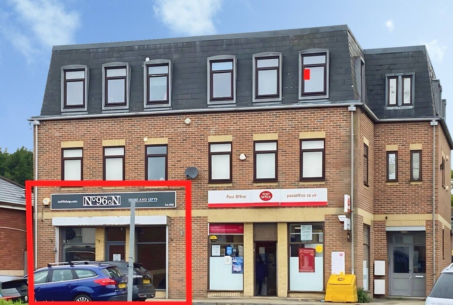 Prominent Retail / Commercial Premises To Let Adjacent to Busy Post Office – Strong Passing Footfall Photo 2