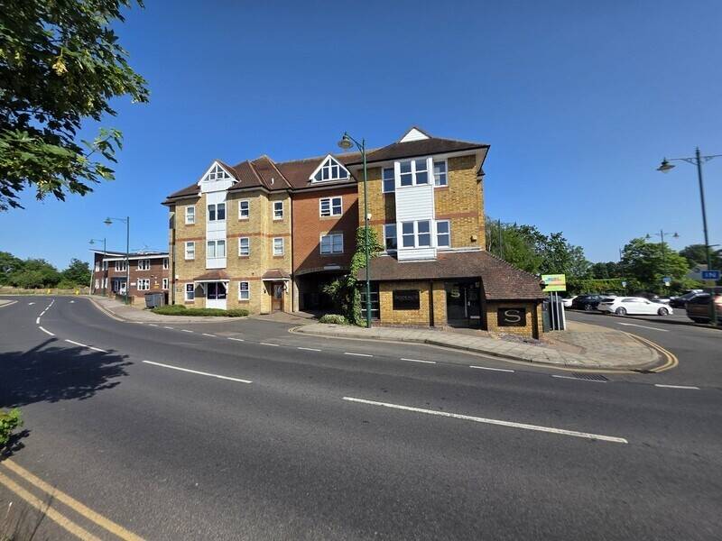 SERVICED OFFICE - 118 SQ. FT. - WEBSTER COURT, WEBSTERS WAY, RAYLEIGH Photo 1