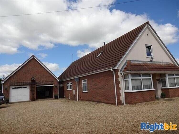 5-Bedroom Family Home with Luxury Cattery in Cambridgeshire, Ideal for Development Photo 1