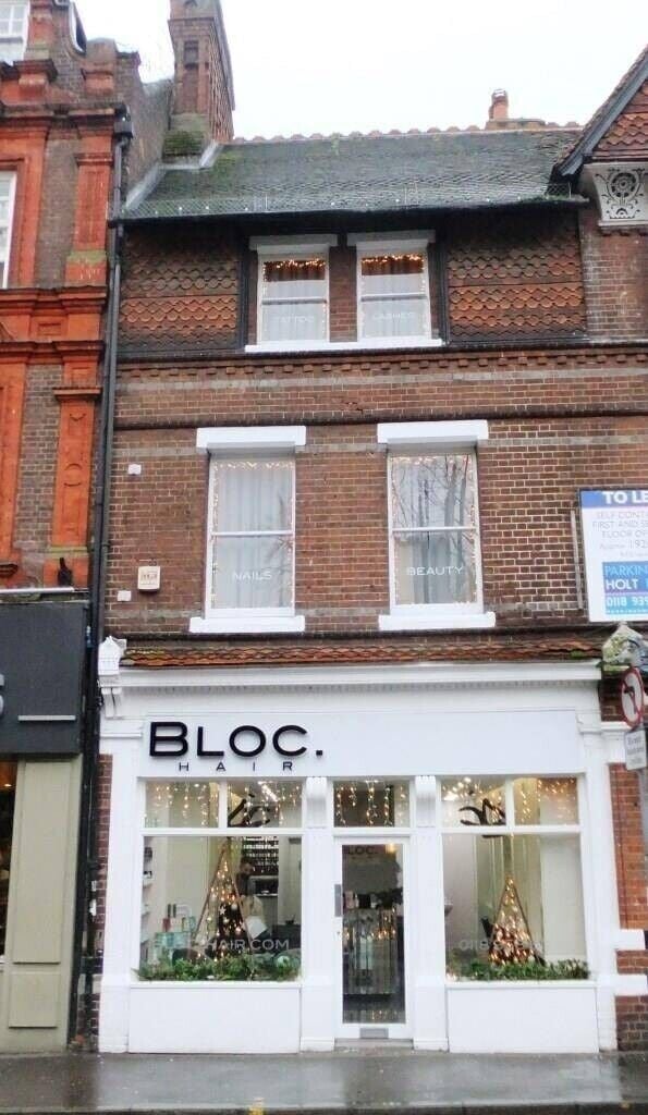Prime Three-Storey Commercial Property Available in Reading, Berkshire - Reduced Price Photo 1