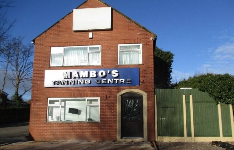 Blackburn Freehold Commercial Property on Main Road, Over 2800 Sq Ft with Workshop and Offices Photo 2