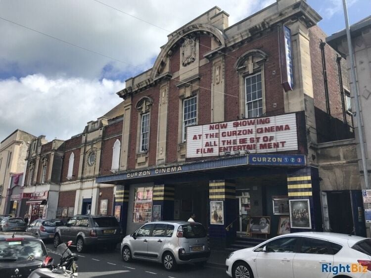 Prime Commercial Property Near The Beacon Shopping Centre in Eastbourne, Ideal for Developers Photo 1