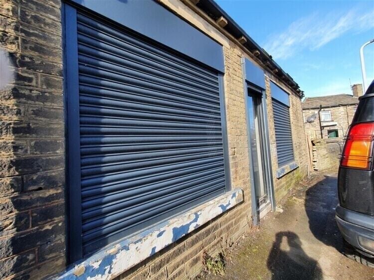 Refurbished Bradford Property for Sale, Ideal for Various Business Ventures Photo 1