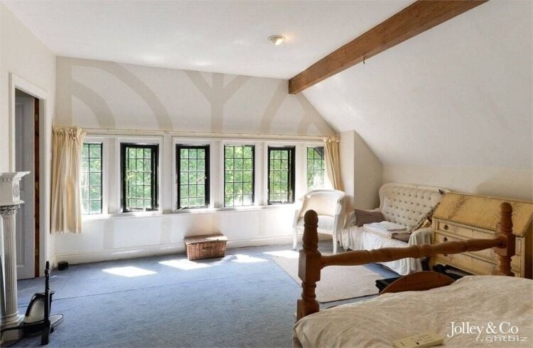 Arts and Crafts Landmark Building in Buxton Derbyshire - Unique Investment Opportunity with Approve Photo 9