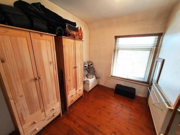 Large Freehold Retail Unit and Spacious Two-Bed Flat in Prime Kent Location Photo 10