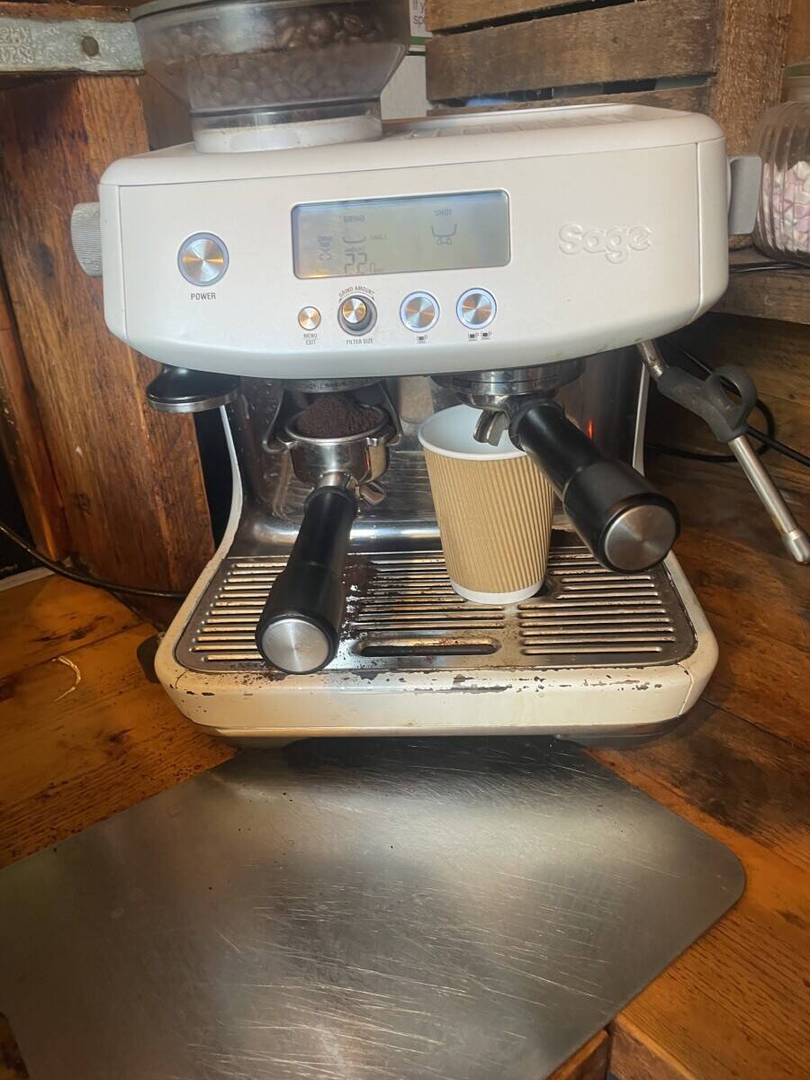 Prime Location Horsebox Café with Complete Equipment in Clitheroe Lancashire for Sale Photo 10