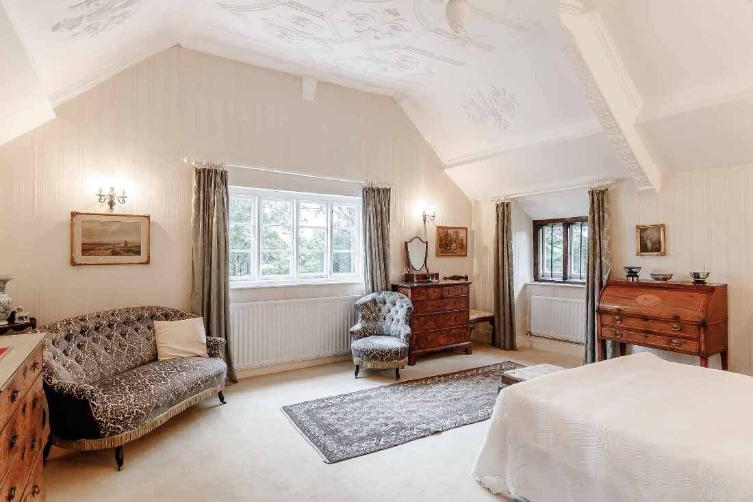 Charming 4BR Farmhouse and 3 Cottages in Tranquil Exeter Devon for Sale Photo 10