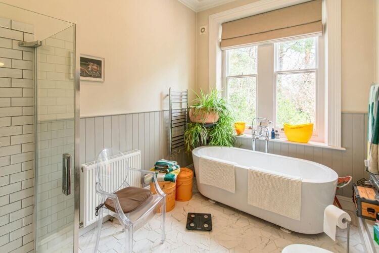Majestic Property with Income Potential and Sea Views in Bournemouth Dorset Photo 10