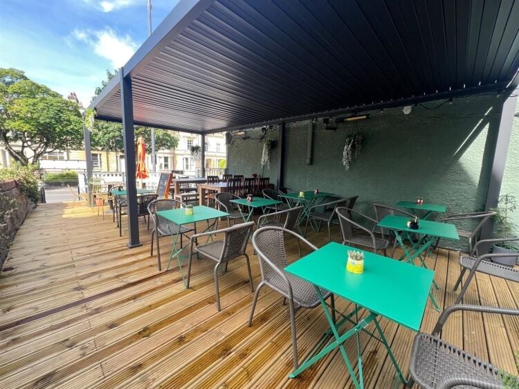 Prime Restaurant and Bar Lease Opportunity on Bristol's Whiteladies Road Photo 10