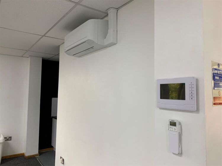 Newly Refurbished Office Space in Apex Court, Almondsbury, Bristol Available for Rent Photo 10