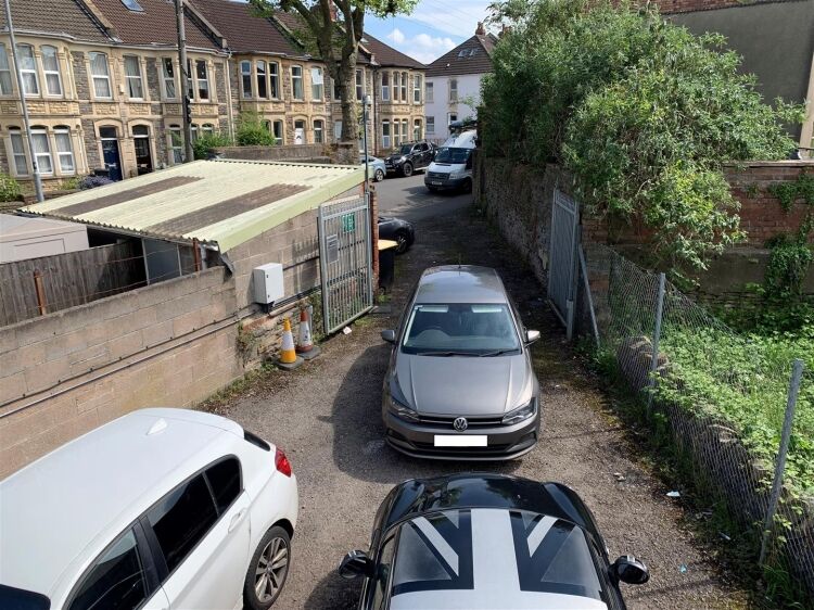 ***short term lease available*** Photo 10