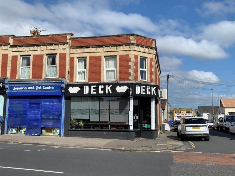 Well presented café comprising approximately 548 sq ft situated on gloucester road. the premises is available to let on an effectively new full repai Photo 10