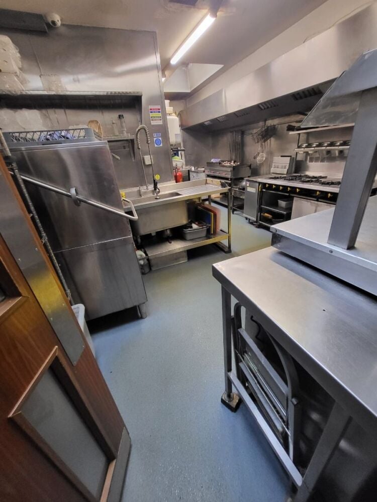 Indian Restaurant Business for Sale in North London Photo 10