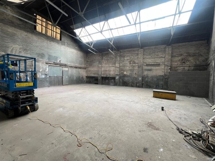 Former vehicle repair garage with workshops and offices in Avonmouth, Bristol Photo 10