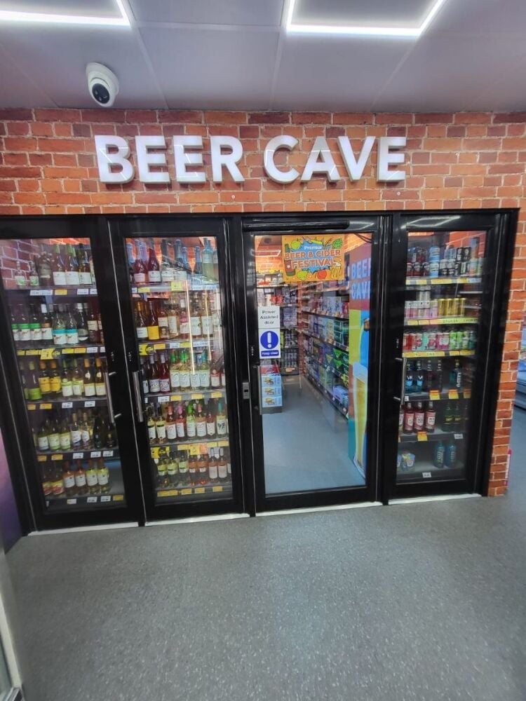 AWARD-WINNING, HIGH TURNOVER, LONG ESTABLISHED, FULLY REFURBISHED CONVENIENCE STORE WITH OFF-LICENCE FOR SALE SWINDON | REF: CS0749 Photo 10