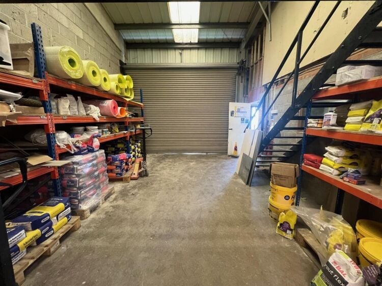 Light industrial unit for sale in Bedminster, Bristol with workshop, office, and storage space Photo 10