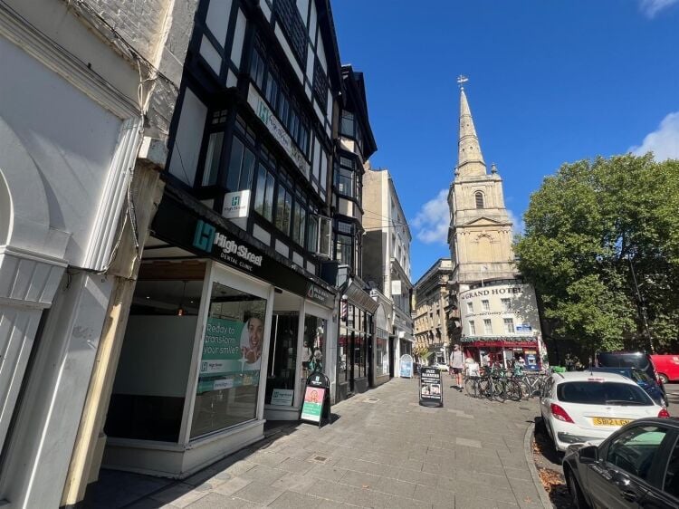 Grade II Listed Commercial Property in Bristol City Centre with Dental Practice Lease Until 2031 Photo 10