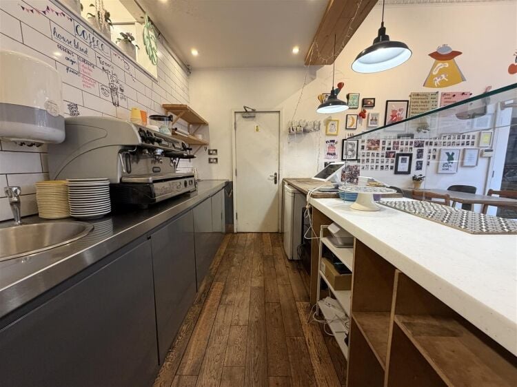 Café with customer seating and kitchen in Bristol, includes sublet basement yoga studio Photo 10